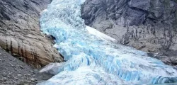 Glaciar-formado-por-la-nieve