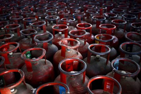 Empty Liquefied Petroleum Gas (LPG) cylinders are seen at a gas distribution centre in Dujana village, India, on October 7, 2015. Photo: Reuters