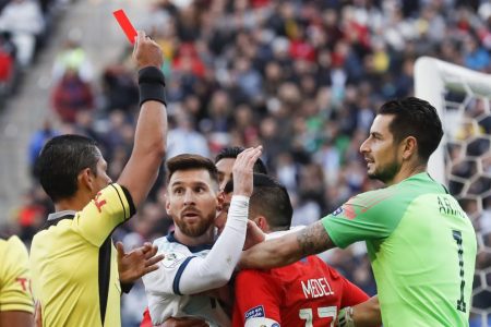 Messi-red-card-1024x664