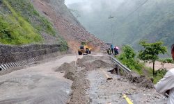 Mugling-Sadak-Pahiro-1