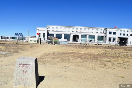 Nepal-Mustang-China-Border-Korala
