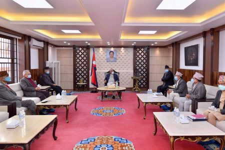 Oli-interacts-with-election-comission-team