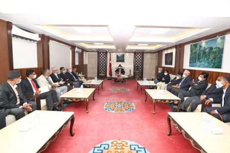 Pm-with-nepal-bar-1024x624