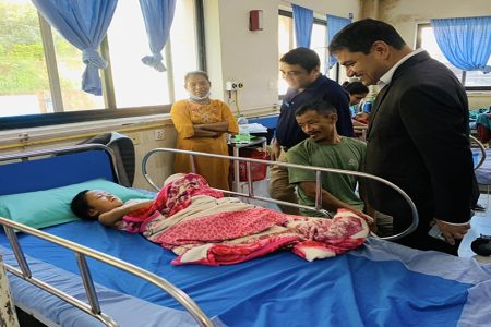 Pradip-Poudel-at-Burn-hospital