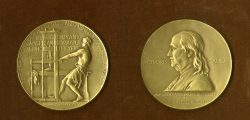 Pulitzer_Medal