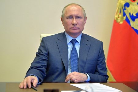 Russian President Vladimir Putin chairs a video conference meeting on the COVID-19 coronavirus situation, at the Novo-Ogaryovo state residence outside Moscow on April 20, 2020. (Photo by Alexey DRUZHININ / SPUTNIK / AFP)
