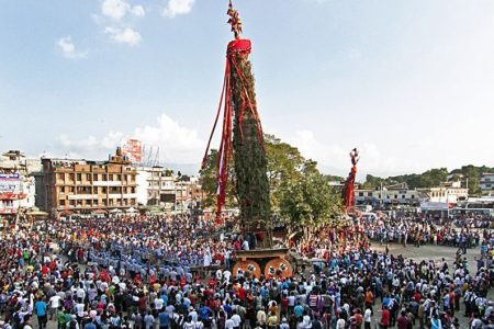 Rato-Machindranath-Jatra-in-Patan