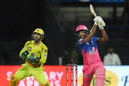 Samson-Dhoni-IPL-PTI-1_570_850