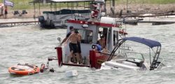 Several-boats-sink-at-pro-Trump-parade-in-Texas