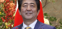 Shinjo-Abe-in-Vietnam