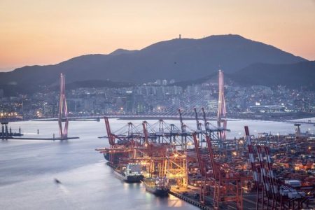 South-Koreas-economic-growth-slows-to-decade-low-2