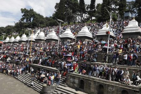 Subash-Nemwang-@Pashupati-aryaghat9-1024x683