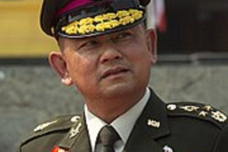 Tarnchaiyan_Srisuwan_(cropped)