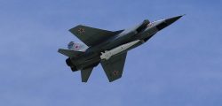 MOSCOW, RUSSIA - MAY 09: Mikoyan MiG-31K fighter jets with Kinzhal hypersonic missiles fly over Moscow's Red Square during the Victory Day military parade marking the 73rd anniversary of the victory over Nazi Germany in the 1941-1945 Great Patriotic War, the Eastern Front of World War II, in Moscow, Russia on May 09, 2018.  (Photo by Sefa Karacan/Anadolu Agency/Getty Images)