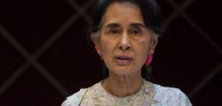 ac_aungsansuukyi1_061221