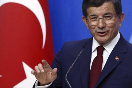 ahmet-davutoglu-archivbild