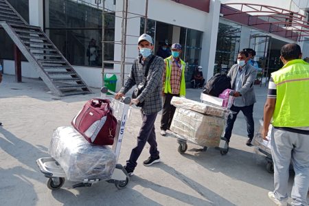 airport__7_PGnHTo3ZSo