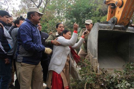 atikramad-ghar-vatkaudai-1_20190107143548