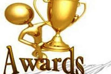award-600x360