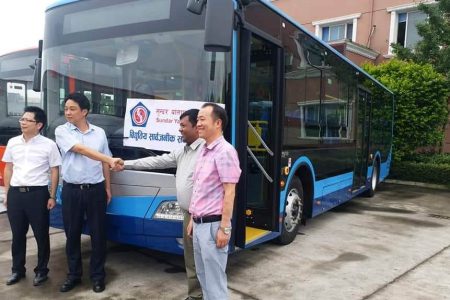 bus_1_unYzaIyagA