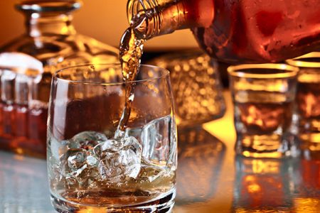 decant-whiskey-header