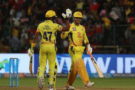 dhoni-cel1