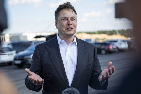 elon-musk-bloomberg-1200