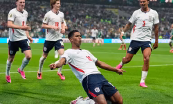 englands-jude-bellingham-10-celebrates-with-teammates-after-GFKIHWQVNRCL3MRD6HWFOSCBRY