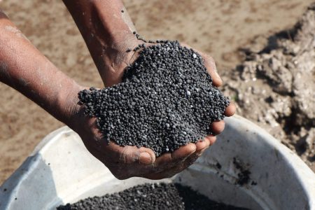 fertilizer-getty-1200