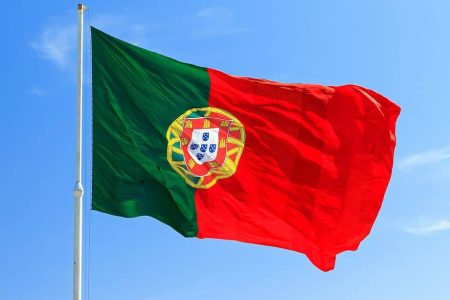 flag-portugal.jpg_s1024x1024wisk20c1ozf9BHAbCrBz4MTOKgcpQxqm2g1U3KE4sANlA7fKAg-1024x614