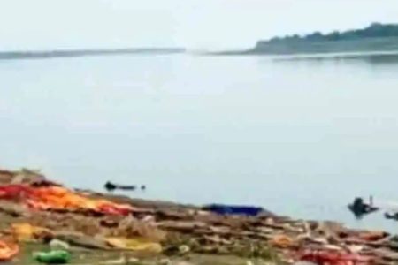 ganga_dead_body