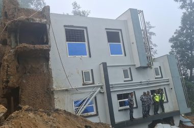 ghar-dhalyo-2
