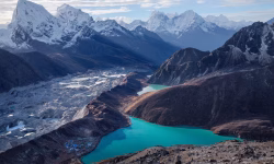 glacial-lakes-gokyo-village-nepal