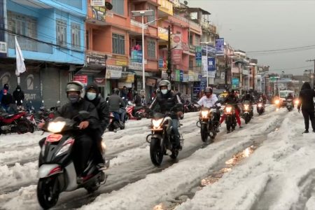 hail_water_fall_in_Pokhara_4_tvmzIYPW8h