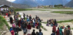 humla-airport-passengers-f