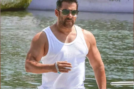 inside-salman-khan21640590104
