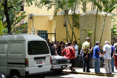 VENEZUELA-CARACAS-TEAR GAS BOMB EXPLOSION-STAMPEDE