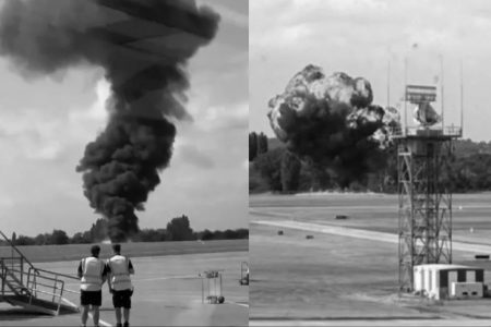 london-plane-crash_KvwQPpnkiu-modified