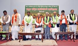 Leaders affilated to various Madhes-based parties and Janajati leader take a picture amid a function in Kathmandu on Monday, April 18, 2016. Photo: THT