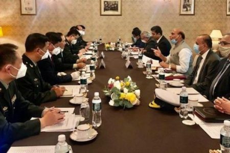 meeting_of_defence_ministers_of_india_and_china_held_in_russia_DOmLofAGT5