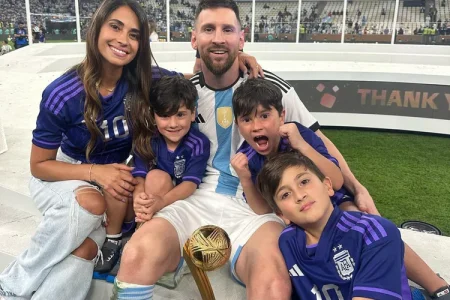 messi-family-dccf1384c5d74dc89e3bf2ea6f5417a9