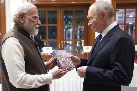 modi_putin1764898941