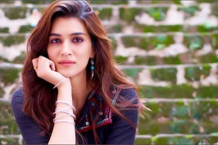 nationalherald_2020-05_fd07a384-36f8-40f1-aa1a-4501f2ec8e70_816720_kriti_sanon