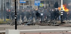 netherlands-protests-in-eindhoven-2-752x501