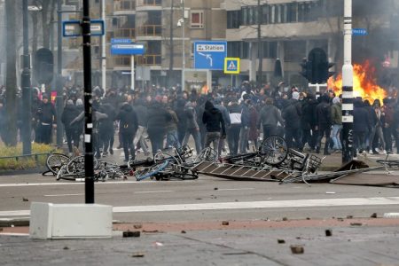 netherlands-protests-in-eindhoven-2-752x501