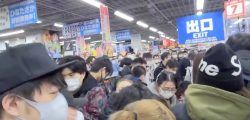 Shoppers crowd the Yodobashi Camera store hoping to purchase Playstation 5 in Akihabara, Tokyo, Japan January 30, 2021 in this still image obtained from social media video. Dave Gibson/Twitter @AJapaneseDream via REUTERS ATTENTION EDITORS - THIS IMAGE HAS BEEN SUPPLIED BY A THIRD PARTY. MANDATORY CREDIT. NO RESALES. NO ARCHIVES