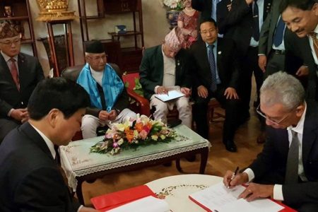 oli-china-visit_exPxigcnuy