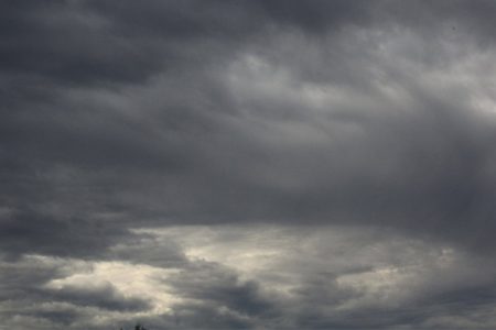 overcast_sky_by_zozziegirl-d50yjw1