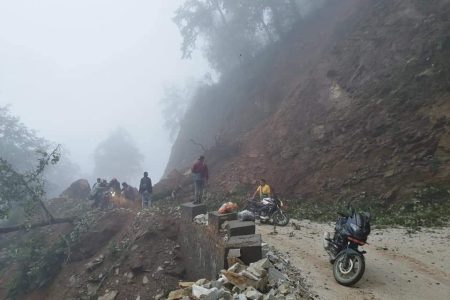 pahira_aadruddha