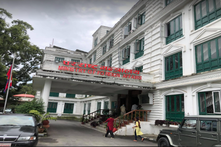 pararastra-mantralaya